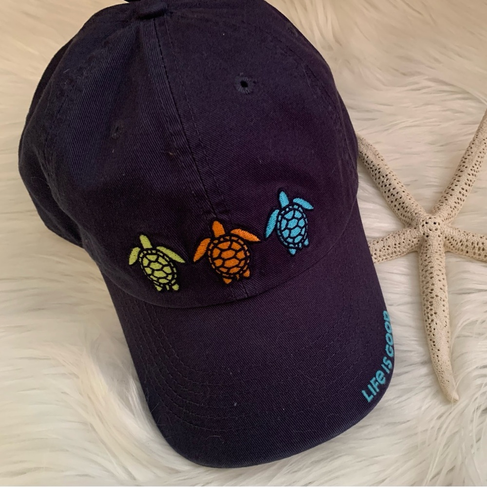 LIFE IS GOOD embroided “Tres turtles” dark blue cotton adjustable closure NWT